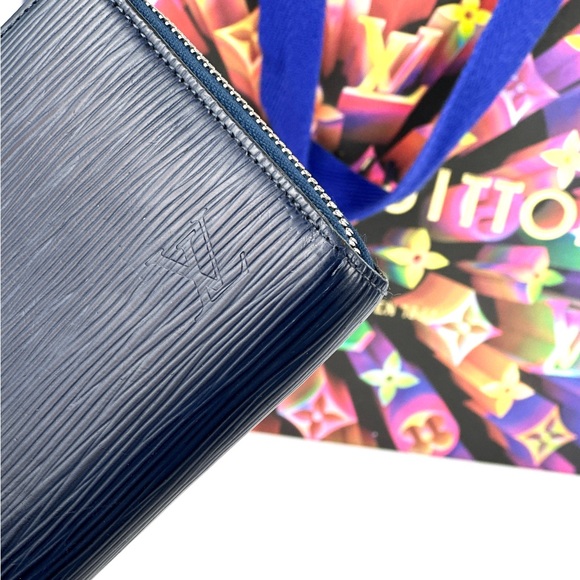 ❌SOLD❌ 💎 Louis Vuitton Navy Epi leather Zippy Wallet - Picture 3 of 14